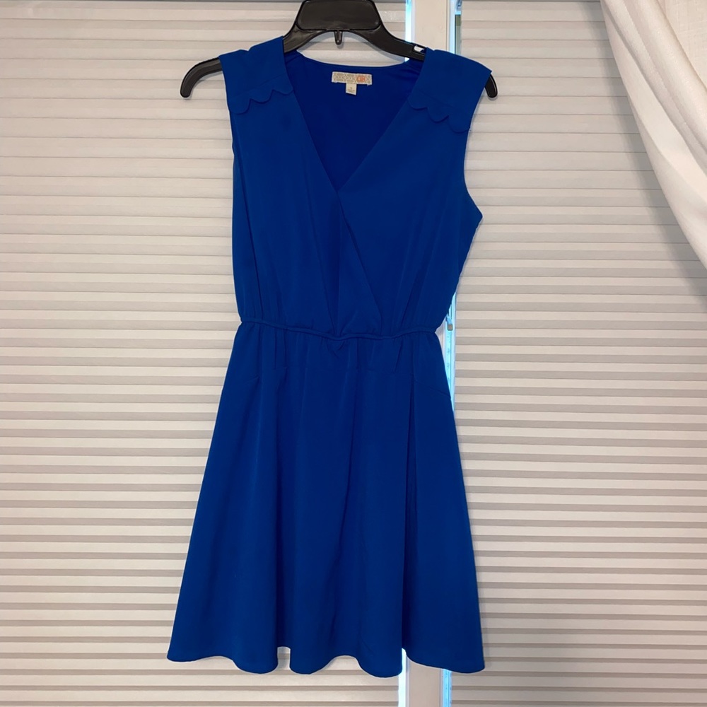 Short blue flowy dress